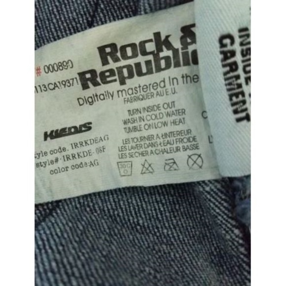 Rock & Republic Slim Straight Leg Jeans - Picture 2 of 8